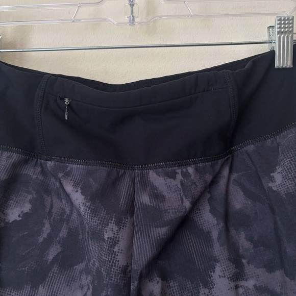 Sweaty Betty Time Trial Shorts Large Black Camo Print - Picture 4 of 6
